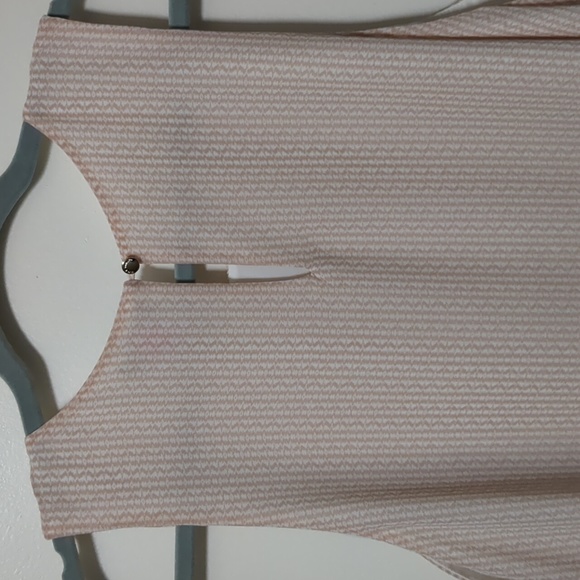 Vince Camuto Top - Picture 6 of 6